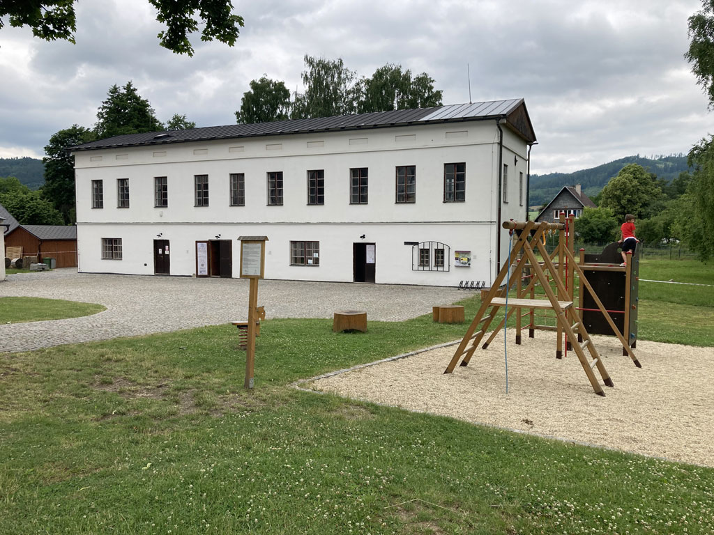 Ruční papírna Velké Losiny – Svět papíru 1